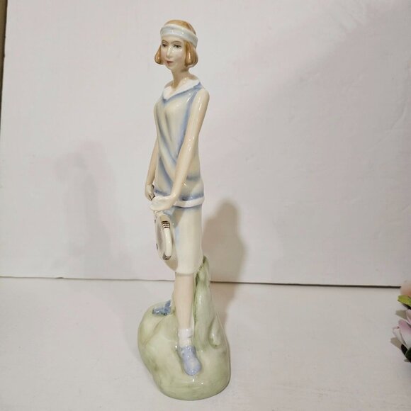 Royal Doulton Figurine HN3807 Emily by Alan Maslankowski Wimbledon '96 signed - Picture 2 of 6